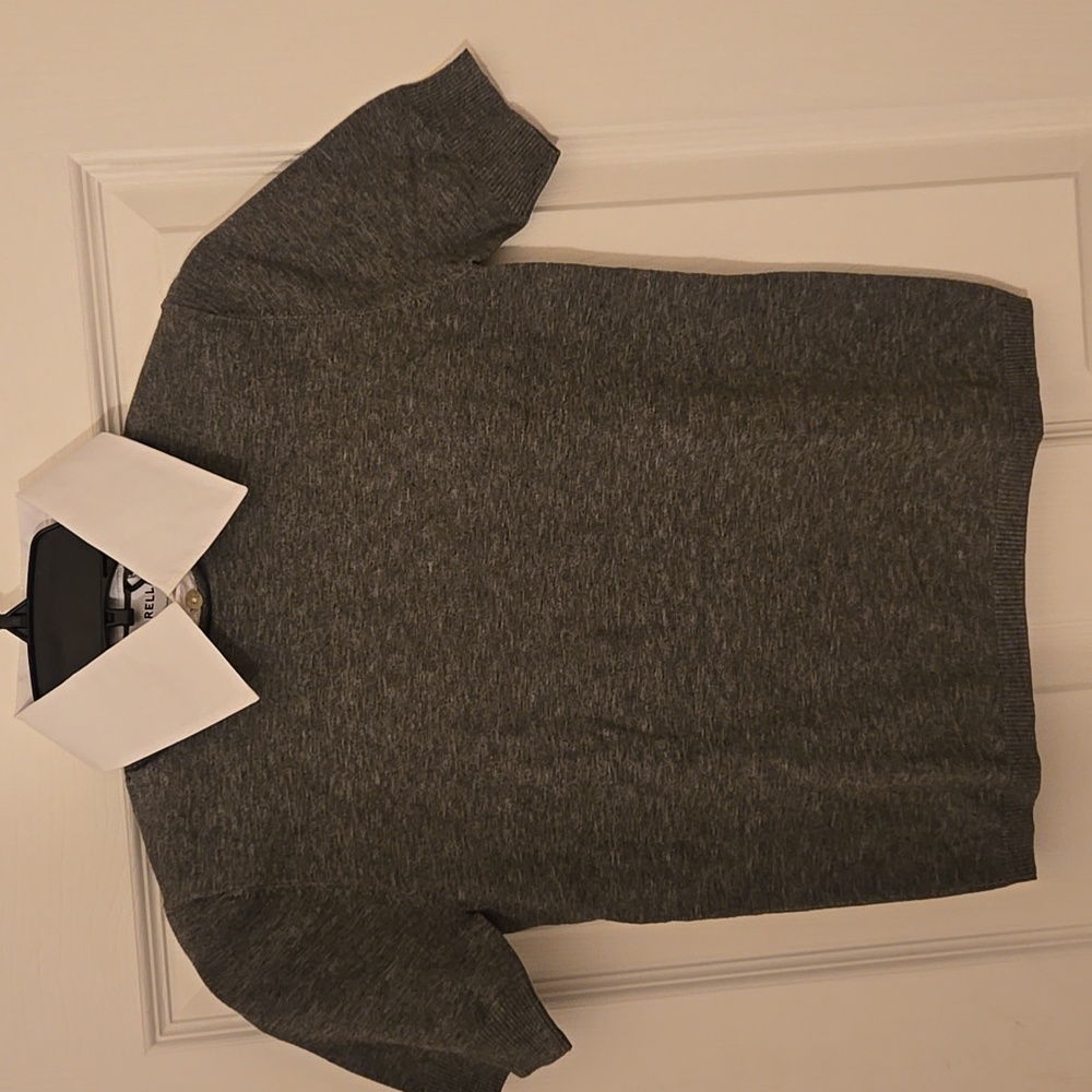 NWT MARELLA Baba Gray Sweater with White Collar